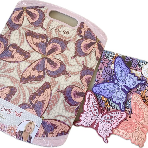 Pink Butterfly cutting board - Picture 4 of 4